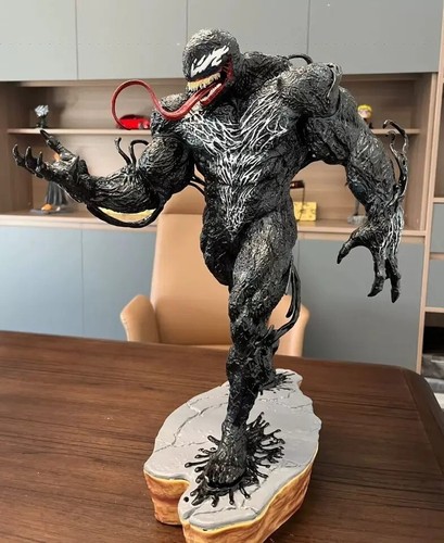 Venom 30cm action - venom, figure