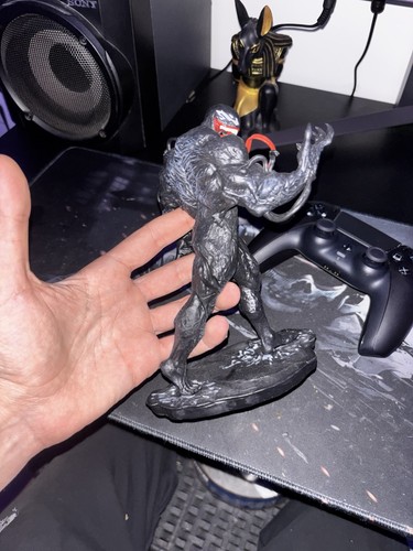 Action figure venom - action,