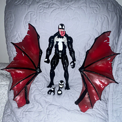 Modellino plastica venom - modellino, in